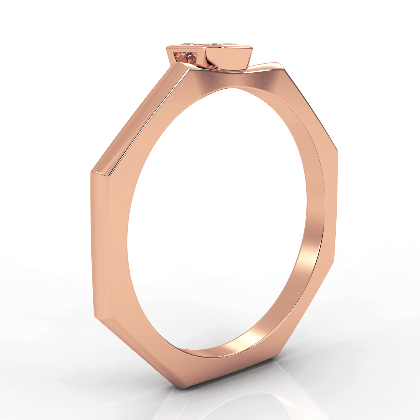 E Ring in 14k Gold