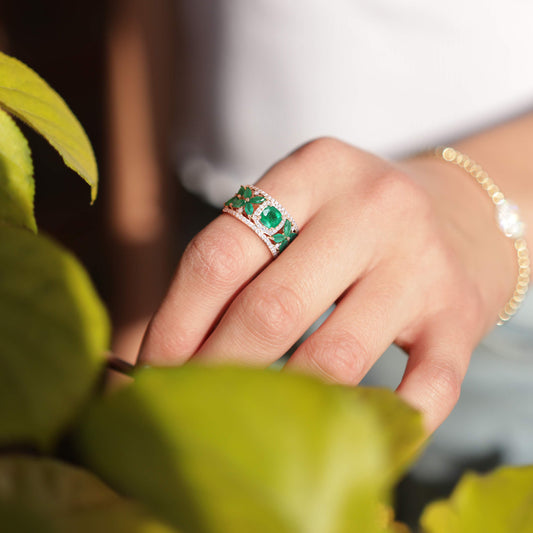 Emerald & Diamond Art Deco Ring in 14k Yellow Gold