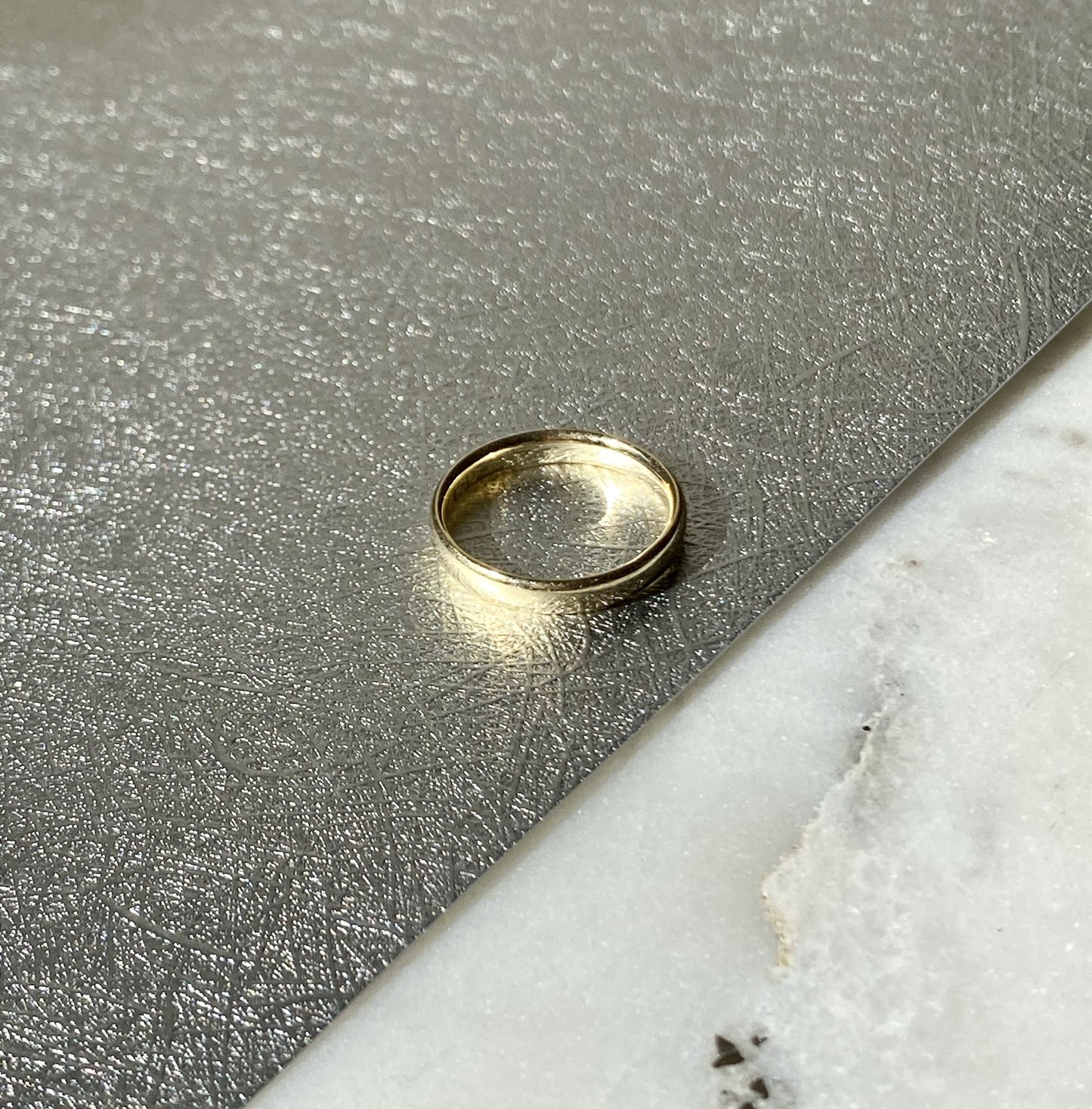 14k Yellow Gold Band