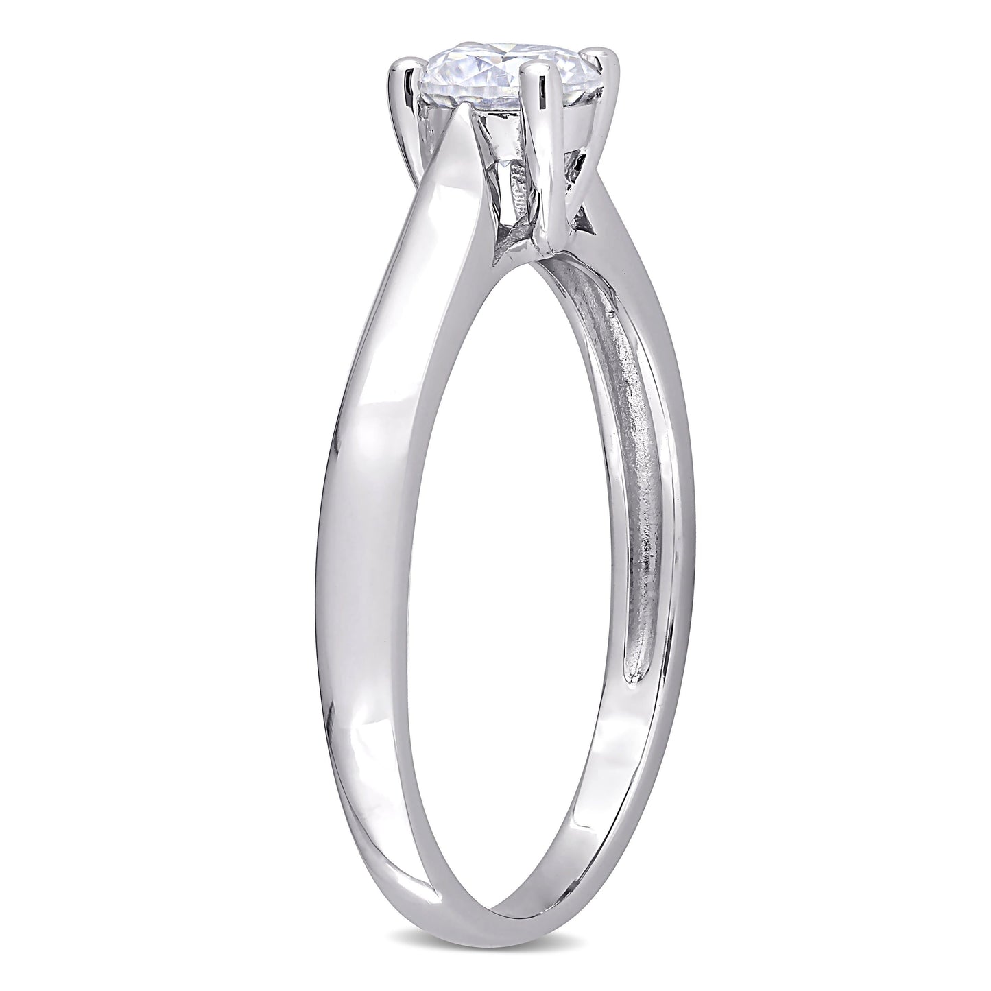 Round Cut Moissanite Solitaire Engagement Ring